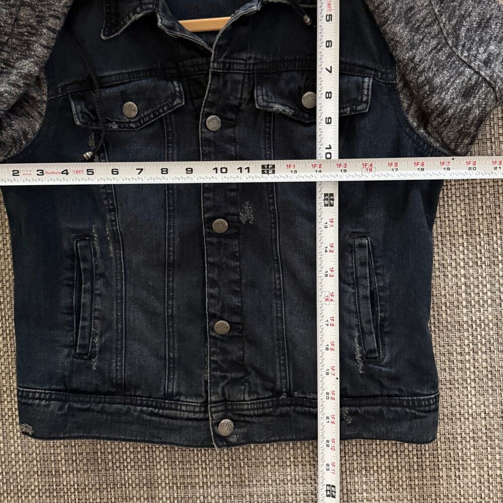 FREE PEOPLE  Denim Jacket Gray Knit Sleeve Hooded Distressed Jean M sporty prep - Picture 5 of 5